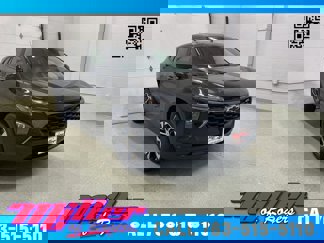 New 2025 Chevrolet Trax RS w/ Sunroof Package image 1