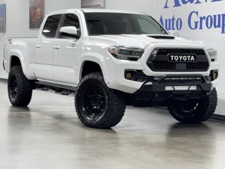Used 2020 Toyota Tacoma TRD Sport image 1