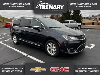 Used 2020 Chrysler Pacifica Limited image 1