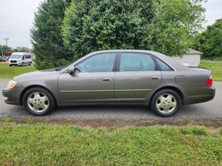 Used 2003 Toyota Avalon XLS image 1