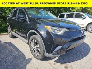 Used 2016 Toyota RAV4 LE image 1