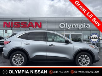 Used 2022 Ford Escape SE image 1
