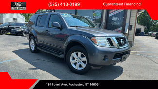 Used 2012 Nissan Pathfinder SV image 1