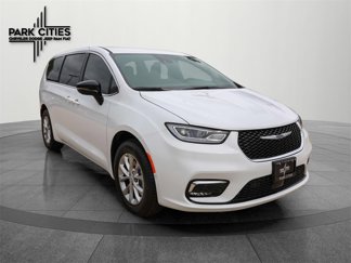 New 2025 Chrysler Pacifica Select image 1