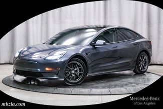 Used 2021 Tesla Model 3 Standard Range Plus image 1