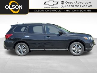 Used 2018 Nissan Pathfinder SL image 1