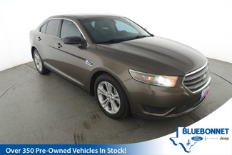 Used 2015 Ford Taurus SE image 1