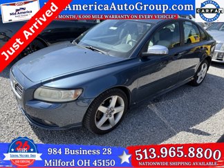 Used 2010 Volvo S40 T5 R-Design image 1