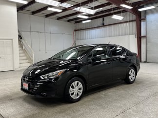 Used 2025 Nissan Versa S w/ Trunk Package image 1