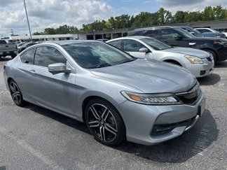 Used 2016 Honda Accord Touring image 1