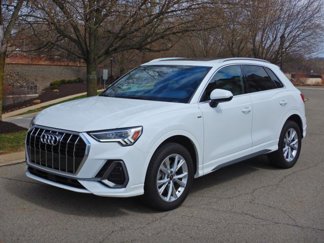 Used 2023 Audi Q3 2.0T Premium image 1