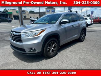 Used 2016 Toyota Highlander XLE image 1