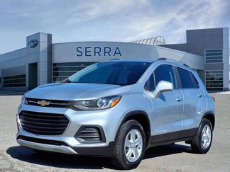 Used 2018 Chevrolet Trax LT w/ LT Convenience Package image 1