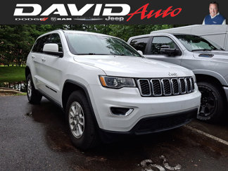 Used 2019 Jeep Grand Cherokee Laredo image 1