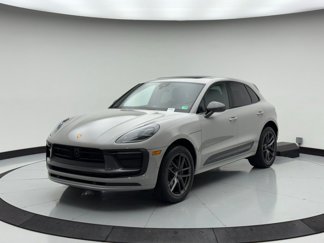 Used 2023 Porsche Macan image 1