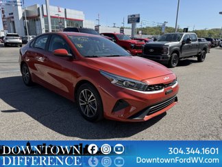 Used 2023 Kia Forte LXS image 1
