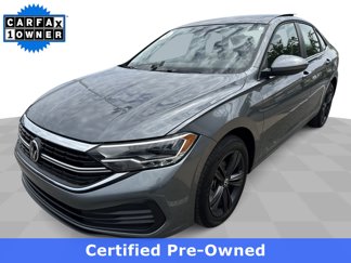 Certified 2024 Volkswagen Jetta SE w/ Panoramic Sunroof Package image 1