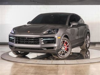 Used 2024 Porsche Cayenne S image 1