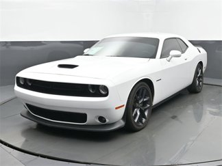 Used 2022 Dodge Challenger R/T w/ Plus Package image 1