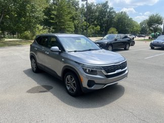Used 2022 Kia Seltos LX image 1