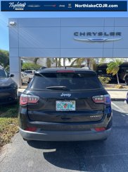 Used 2018 Jeep Compass Sport image 1