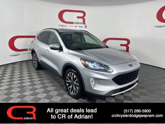 Used 2020 Ford Escape Titanium image 1
