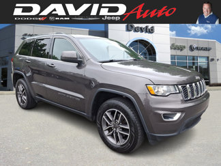 Used 2019 Jeep Grand Cherokee Laredo w/ Laredo X Package image 1