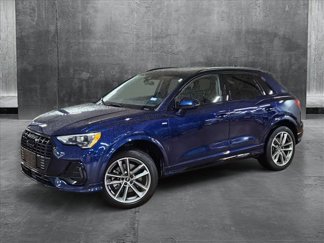 Used 2022 Audi Q3 2.0T Premium w/ Black Optic Sport Package image 1