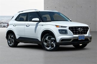 New 2025 Hyundai Venue SEL image 1