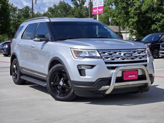 Used 2018 Ford Explorer XLT w/ Equipment Group 201A image 1