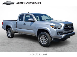 Used 2016 Toyota Tacoma SR5 image 1