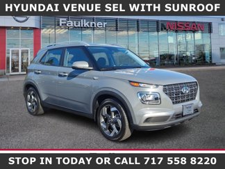 Used 2023 Hyundai Venue SEL image 1