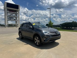 Used 2018 Toyota RAV4 Adventure image 1