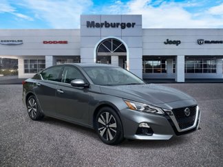 Used 2022 Nissan Altima 2.5 SL image 1