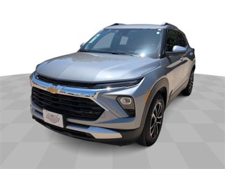 Used 2025 Chevrolet TrailBlazer LT image 1