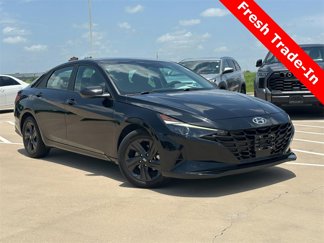 Used 2021 Hyundai Elantra SEL w/ Convenience Package image 1