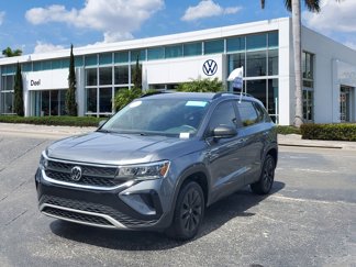 Certified 2022 Volkswagen Taos S image 1