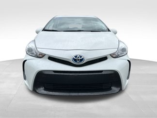 Used 2017 Toyota Prius V Three video 2