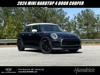 Used 2024 MINI Cooper 4-Door Hardtop image 1