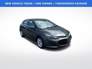 Used 2019 Chevrolet Cruze LT w/ Convenience Package image 1