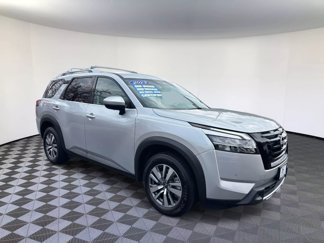 Used 2023 Nissan Pathfinder SL w/ Lighting Package (N92) image 1