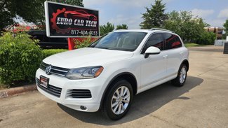 Used 2014 Volkswagen Touareg Sport image 1