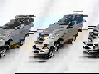 Used 2017 Ford Escape SE image 1