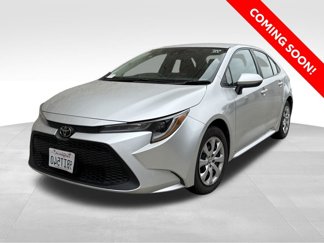 Used 2022 Toyota Corolla LE image 1