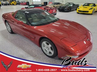 Used 1998 Chevrolet Corvette Coupe w/ Memory Pkg image 1