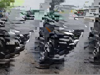 Used 2022 Nissan Rogue SV image 1