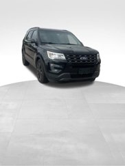 Used 2017 Ford Explorer XLT w/ Equipment Group 202A image 1