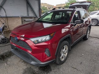 Used 2020 Toyota RAV4 LE image 1