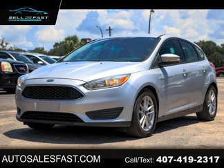 Used 2015 Ford Focus SE image 1