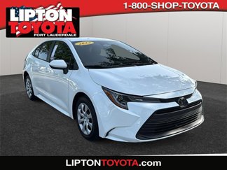 Used 2025 Toyota Corolla LE image 1